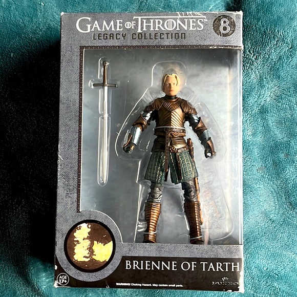 Game of Thrones Brienne of Tarth Figure - Picture 1 of 4